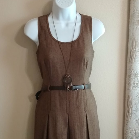 LOFT Dresses & Skirts - Chevron printed LOFT dress